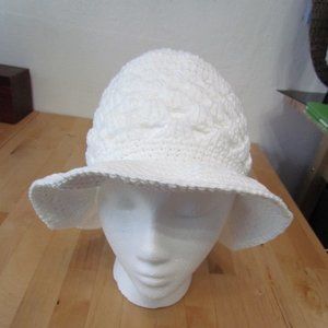 Taller de ABU Handmade crochet hat (white)